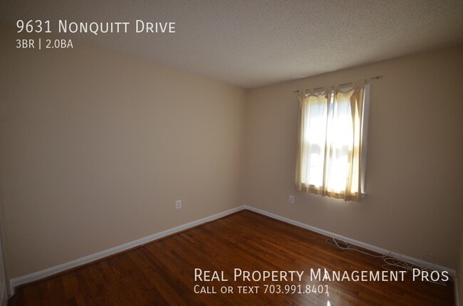 Building Photo - 9631 Nonquitt Dr