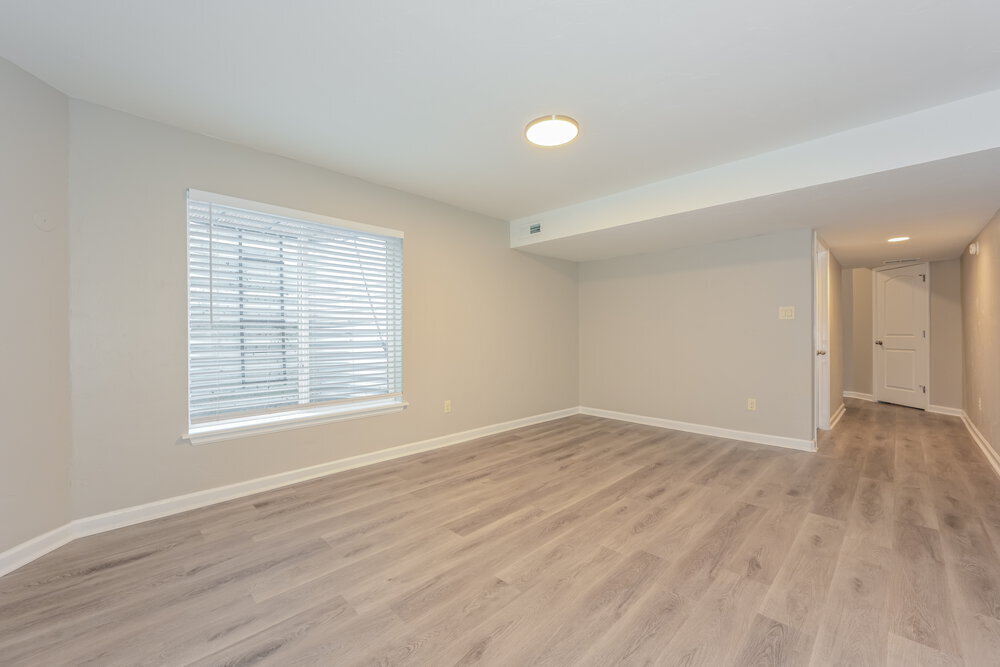 Building Photo - 3537 E 141st Pl