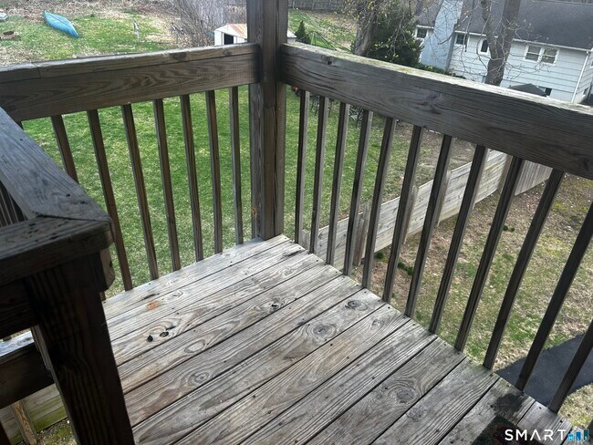 Building Photo - 9 Concord St