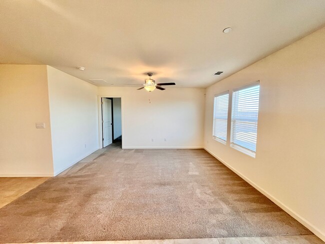 Building Photo - Spacious 4 Bedroom Home  – Solar & Pest Co...