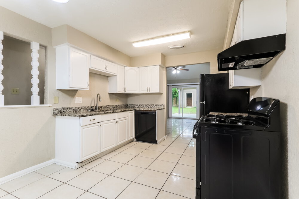 Building Photo - 2007 Deerhurst Ln