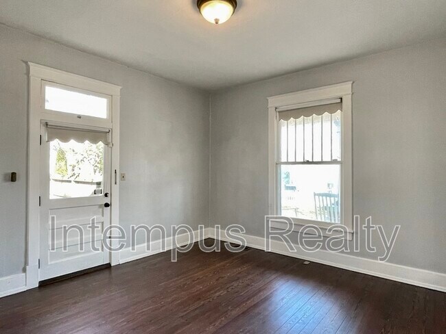 Building Photo - 1512 Meridian St