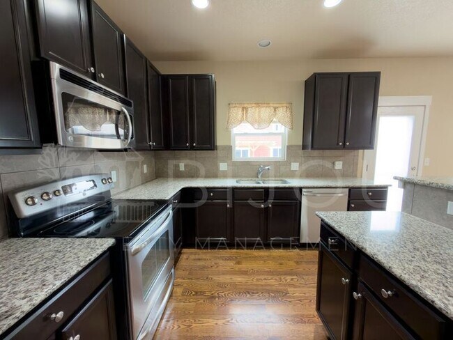 Building Photo - 7356 Big Prairie Ct