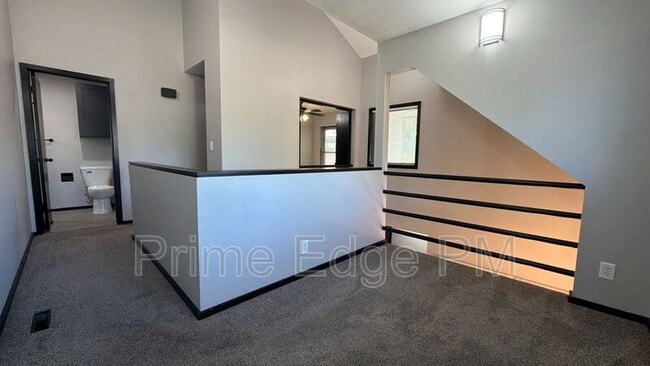 Building Photo - 1821 Ridgehaven Ct