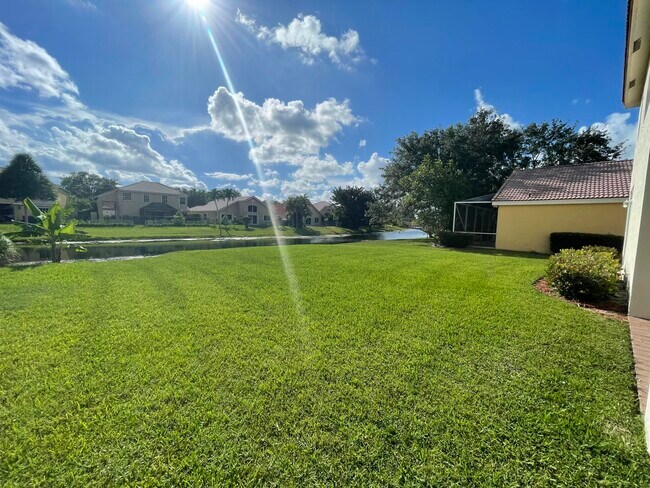 Building Photo - 390 NW 115th Way