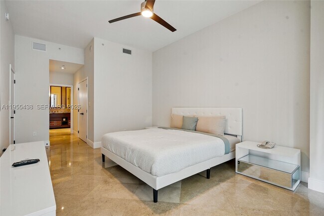 Building Photo - 6799 Collins Ave