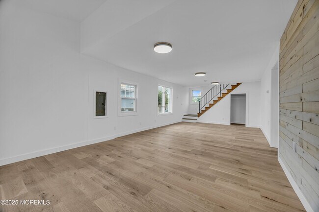 Building Photo - 234 Beach Ave