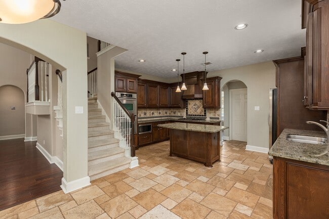 Building Photo - 3215 Canna Lily Ct