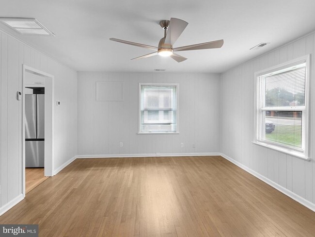 Building Photo - 701 Goldsborough St