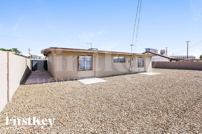 Building Photo - 5119 Margo Dr