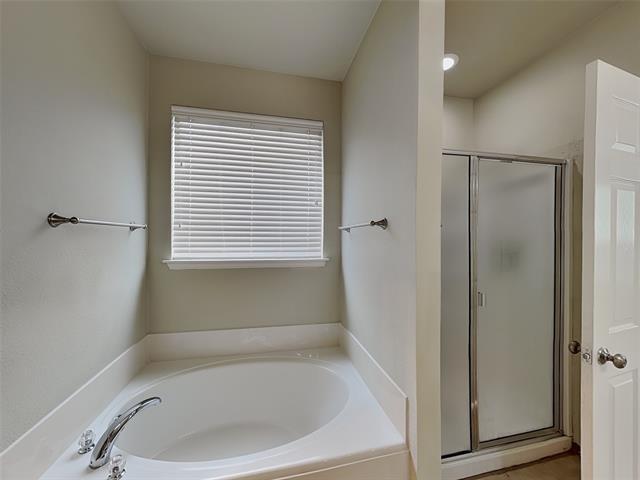 Building Photo - 508 Lead Creek Dr