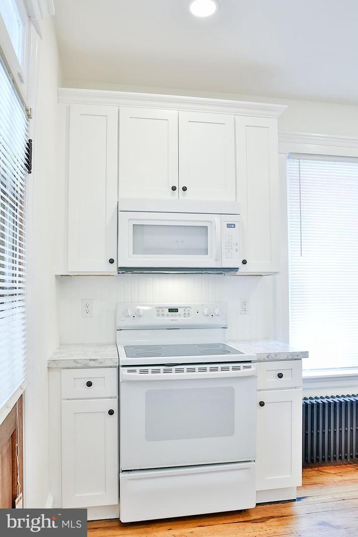 Building Photo - 102 Washington Ave