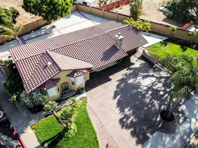Building Photo - 68 Bonita Rd