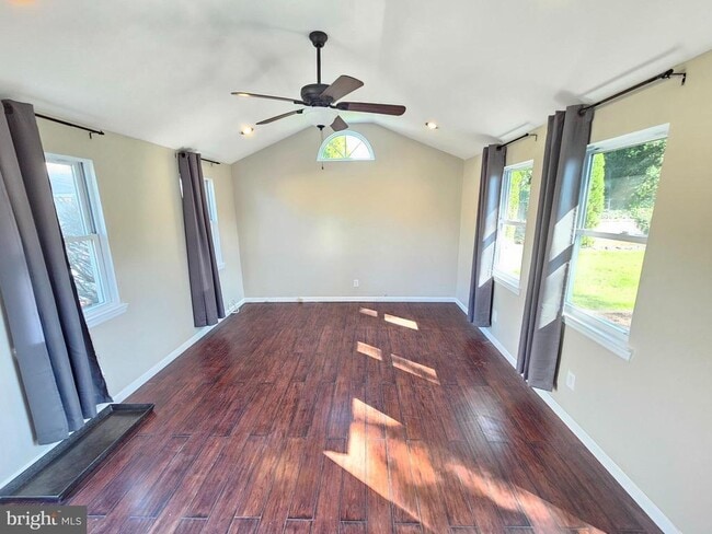 Building Photo - 11 Drexel Ave