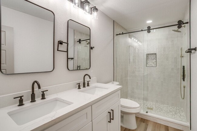 Building Photo - Amazing Modern- 3 Bedroom, 2 Bath Ready for New Tenants- Burleson ISD- 76028