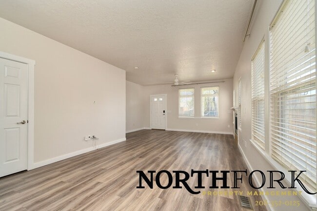 Building Photo - Fantastic Central Boise Home