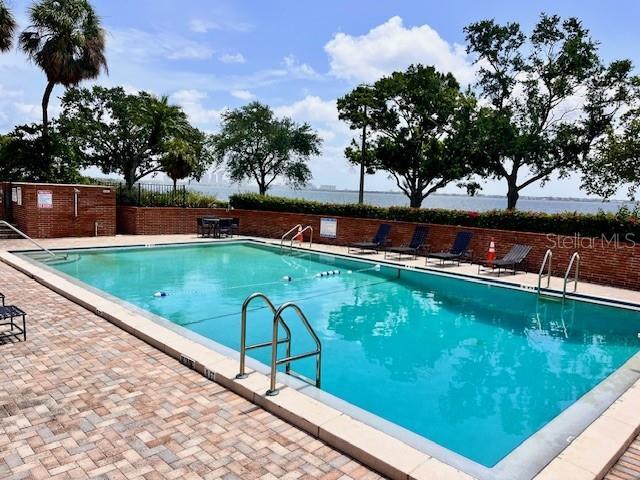 Building Photo - 4015 Bayshore Blvd