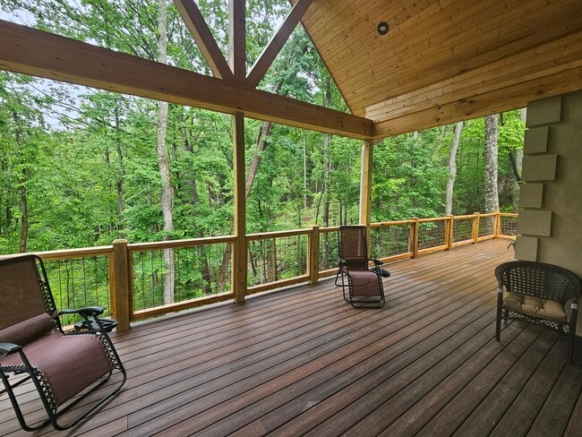 Building Photo - 281 Judson Ridge Rd