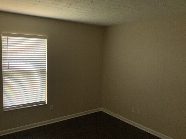 Building Photo - 11789 Holgate Dr