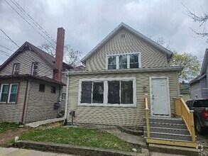 Building Photo - 1604 Coleman Ave