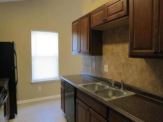 Building Photo - 7817 Marquis Ln