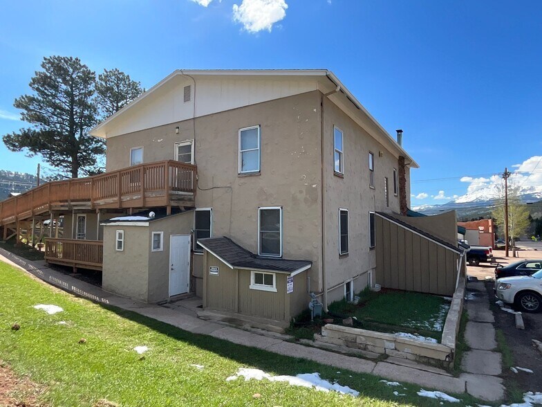 Building Photo - 115 N Park St