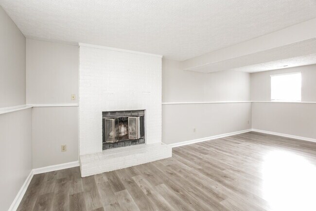 Building Photo - 5467 Petersburg Pkwy