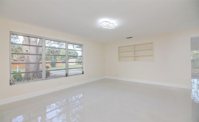 Building Photo - 3105 18th St