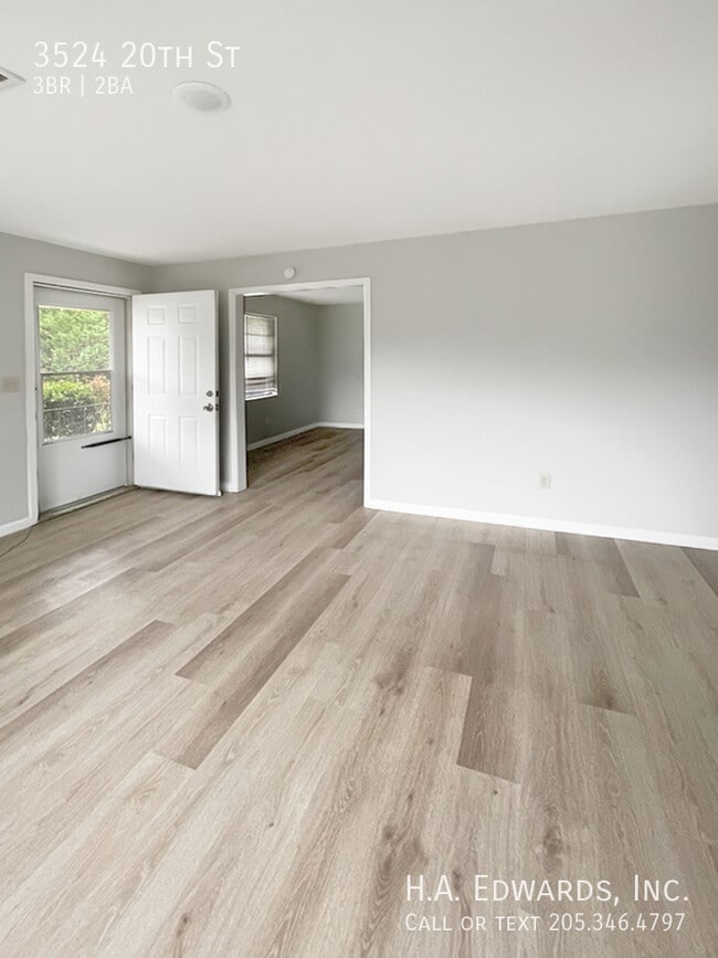 Building Photo - 3524 20th St