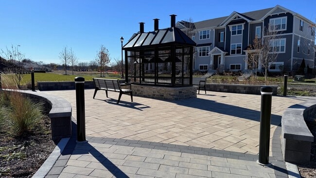 Building Photo - 2008 Yellowstone Blvd