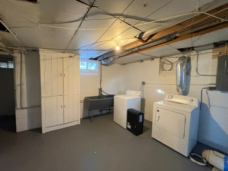 Building Photo - 870 Wagon Wheel Trail