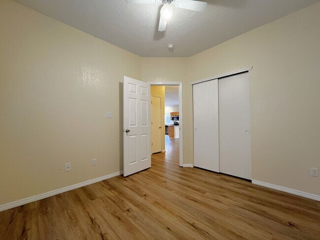 Building Photo - Fantastic 3 Bedroom, 2 Bath Home In The NE!