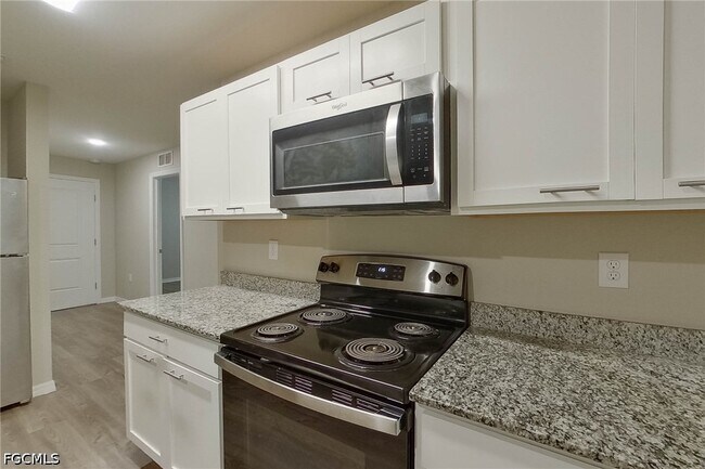 Building Photo - 9131 Aegean Cir