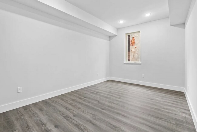 Building Photo - 1108 W Dauphin St