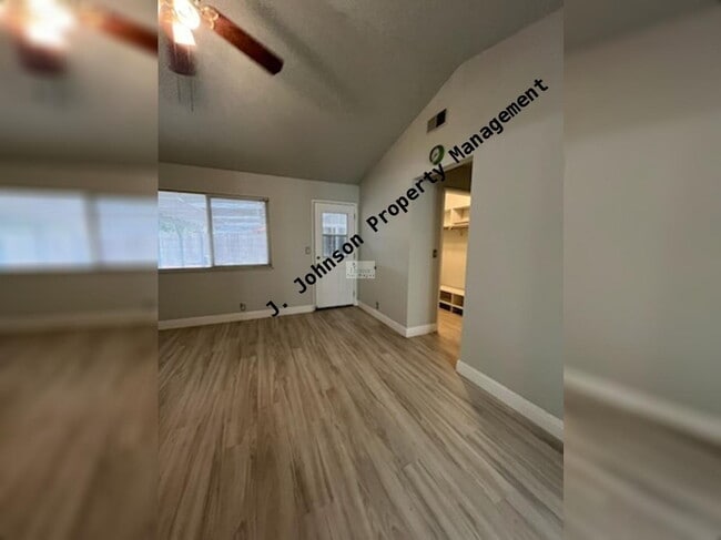 Building Photo - Beautifully Updated 3BR Home in the Heart of Manteca – Move-In Ready!