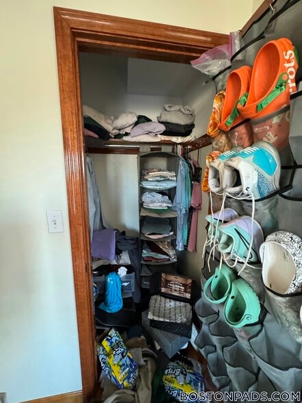 Building Photo - 102 Allston St