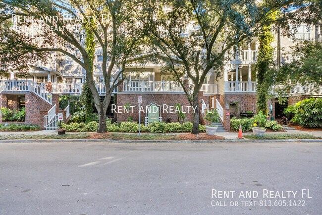 Building Photo - **A UNIT IN THE DYNAMIC AREA OF HYDE PARK**