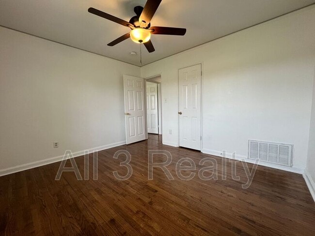 Building Photo - 1308 Federal Dr