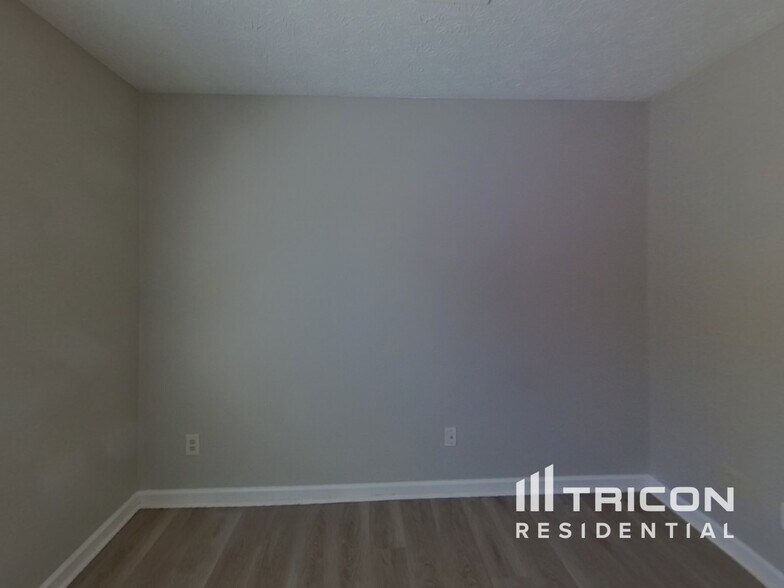 Building Photo - 30 Bacchus Dr