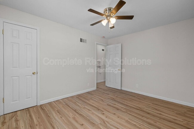 Building Photo - 9604 Colony Dr