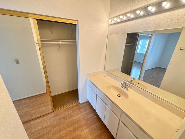 Building Photo - 10411 W Garden Grove Blvd