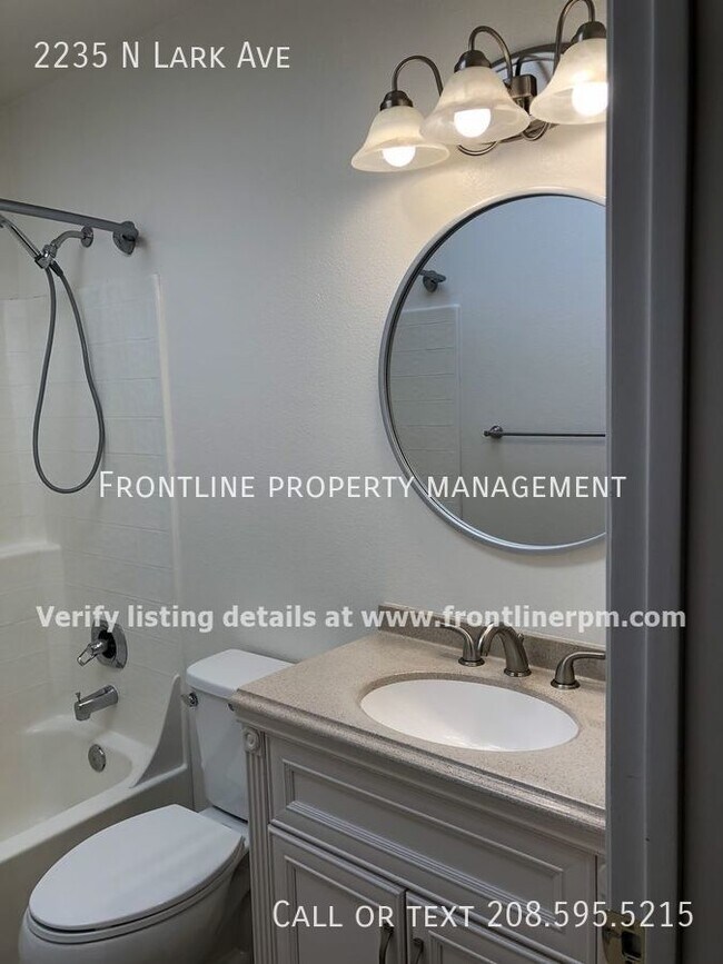 Building Photo - 2235 N Lark Ave