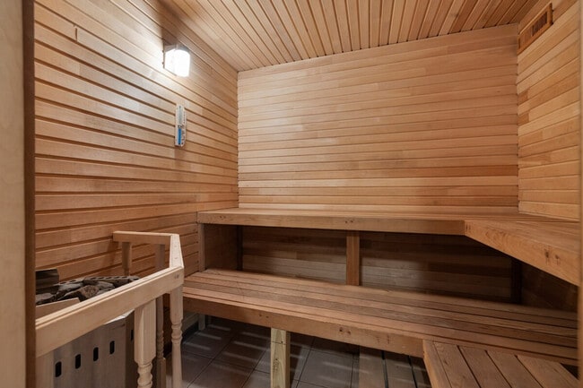 Building Photo - 163 Silver Lake Rd