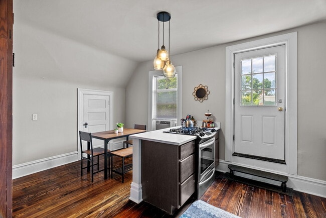 Building Photo - 4600 McPherson Ave