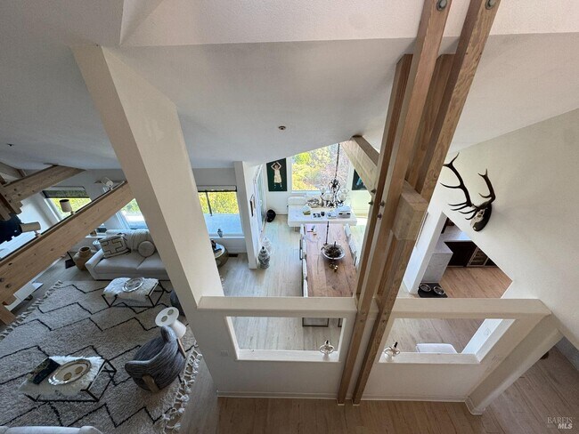 Building Photo - 67 Via Los Altos