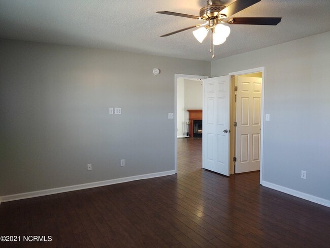 Building Photo - 200 Bobwhite Rd