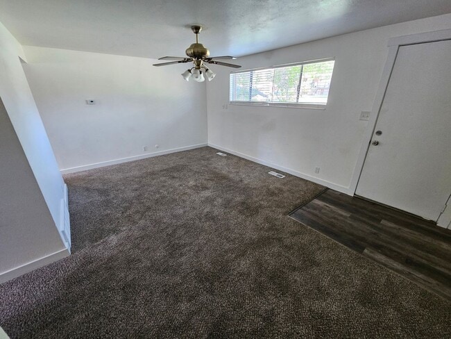 Building Photo - 580 S 470 E