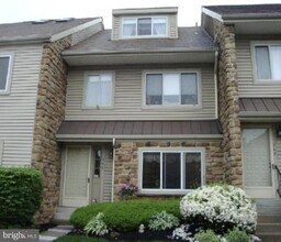 Building Photo - 342 Brigade Ct