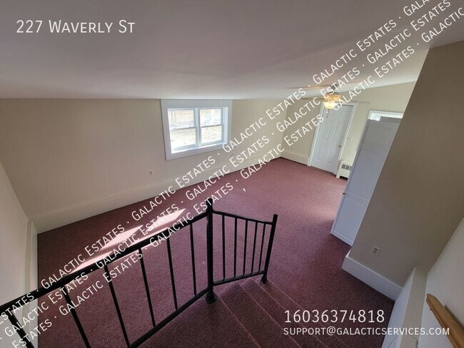 Building Photo - 227 Waverly St