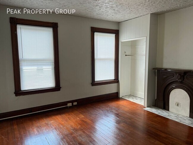Building Photo - 2544 Vestry Ave